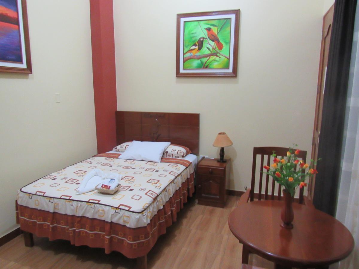 Alojamiento El Cardenal Iquitos Extérieur photo