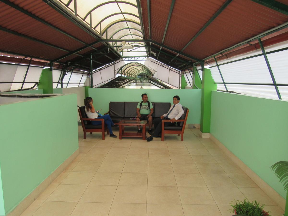 Alojamiento El Cardenal Iquitos Extérieur photo
