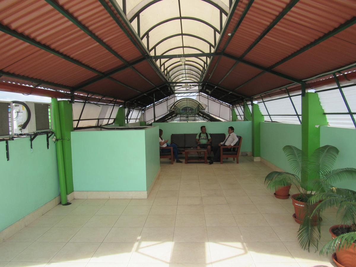 Alojamiento El Cardenal Iquitos Extérieur photo